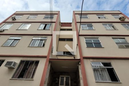 Apartamento à venda com 60m², 3 quartos e sem vaga Apartamento à venda com 60m², 3 quartos e sem vagaFachada do bloco