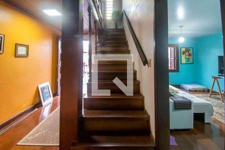 Escada de casa à venda com 3 quartos, 165m² em Vila Joao Pessoa, Porto Alegre