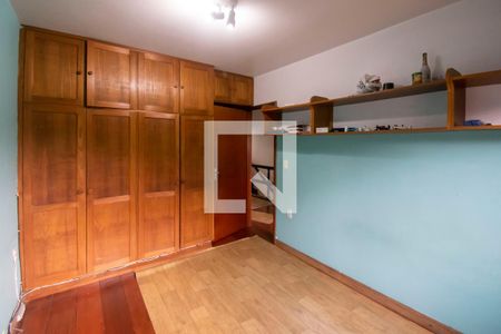 Casa à venda com 165m², 3 quartos e 3 vagas Casa à venda com 165m², 3 quartos e 3 vagasQuarto 1