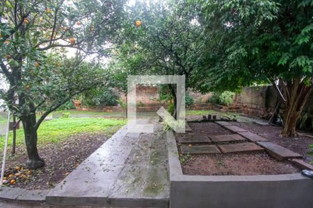 Casa à venda com 165m², 3 quartos e 3 vagas Casa à venda com 165m², 3 quartos e 3 vagasQuintal