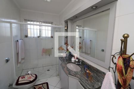 Casa à venda com 250m², 3 quartos e 4 vagasBanheiro