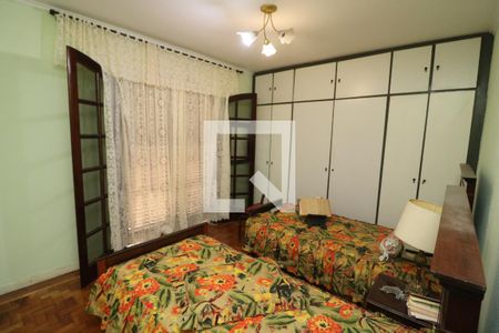 Casa à venda com 250m², 3 quartos e 4 vagasQuarto 2