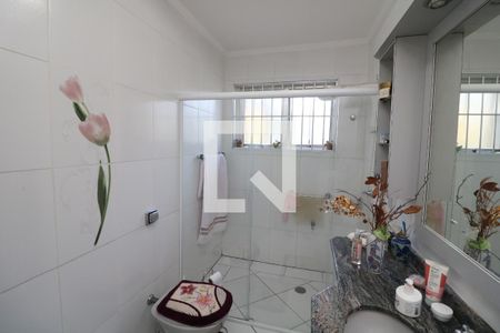 Casa à venda com 250m², 3 quartos e 4 vagasBanheiro