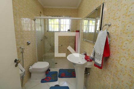 Banheiro da Suíte de casa à venda com 3 quartos, 250m² em Jardim Piqueroby, São Paulo