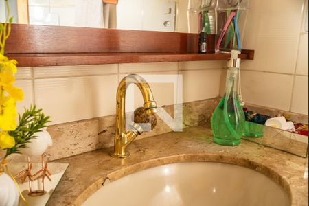 Apartamento à venda com 140m², 4 quartos e 2 vagas Apartamento à venda com 140m², 4 quartos e 2 vagasBanheiro 2