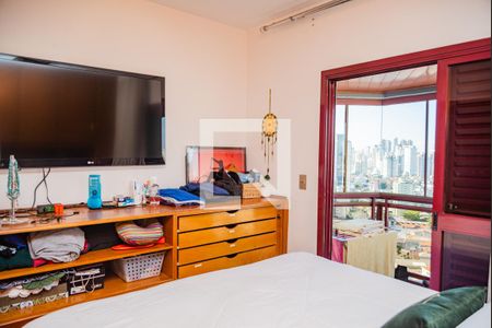 Apartamento à venda com 140m², 4 quartos e 2 vagas Apartamento à venda com 140m², 4 quartos e 2 vagasSuíte