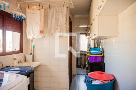 Apartamento à venda com 140m², 4 quartos e 2 vagas Apartamento à venda com 140m², 4 quartos e 2 vagasÁrea de Serviço