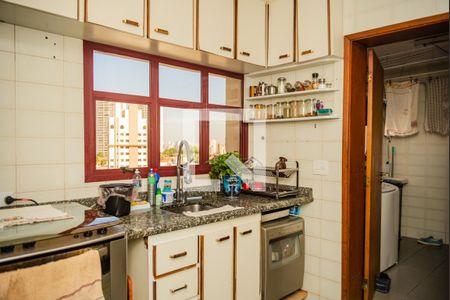 Apartamento à venda com 140m², 4 quartos e 2 vagas Apartamento à venda com 140m², 4 quartos e 2 vagasCozinha