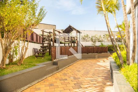 Apartamento à venda com 140m², 4 quartos e 2 vagas Apartamento à venda com 140m², 4 quartos e 2 vagasÁrea Comum - Playground