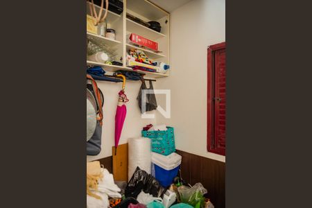 Apartamento à venda com 140m², 4 quartos e 2 vagas Apartamento à venda com 140m², 4 quartos e 2 vagasQuarto da Área de Serviço