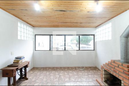 Detalhe Sala 2 de casa para alugar com 2 quartos, 100m² em Menino Deus, Porto Alegre