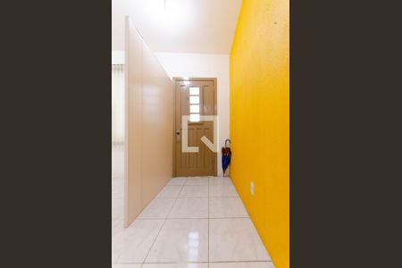 Hall de Entrada de casa para alugar com 2 quartos, 100m² em Menino Deus, Porto Alegre