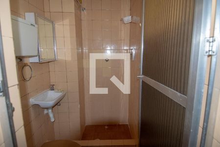 Banheiro de kitnet/studio para alugar com 1 quarto, 25m² em Copacabana, Rio de Janeiro