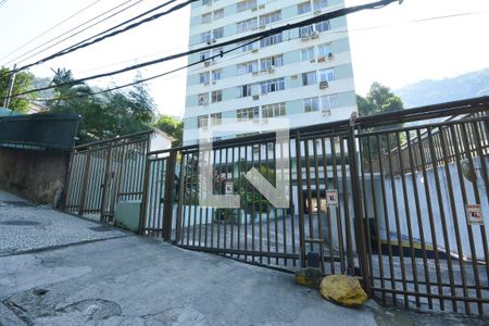 Apartamento à venda com 64m², 2 quartos e 1 vagaFachada