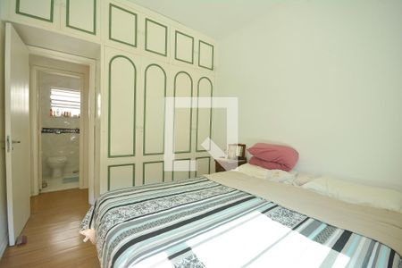 Quarto 1 de apartamento à venda com 2 quartos, 64m² em Laranjeiras, Rio de Janeiro