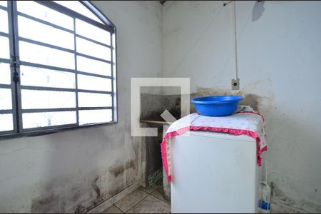 Casa à venda com 80m², 2 quartos e 1 vagaÁrea de Serviço