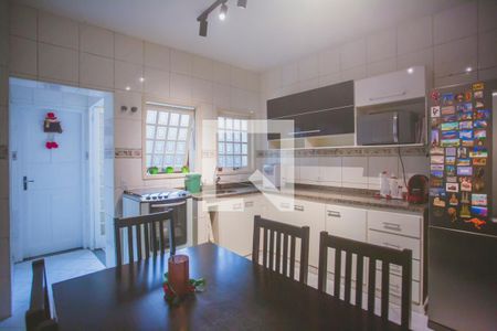 Cozinha de casa à venda com 3 quartos, 88m² em Vila Gumercindo, São Paulo