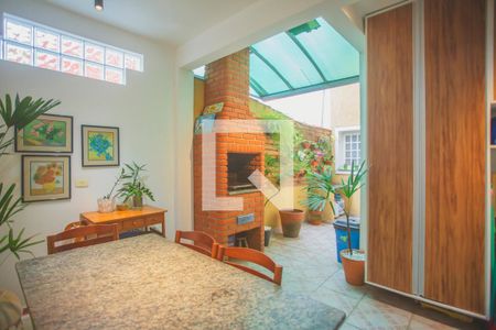 Quintal de casa à venda com 3 quartos, 88m² em Vila Gumercindo, São Paulo