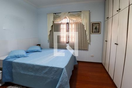 Casa para alugar com 224m², 4 quartos e 5 vagasSuíte 2