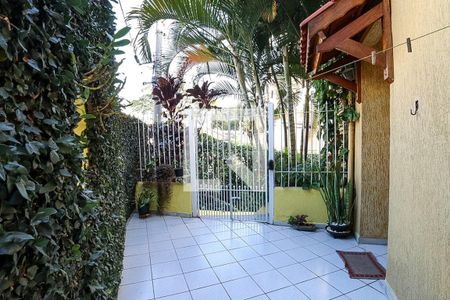 Casa para alugar com 224m², 4 quartos e 5 vagasQuintal