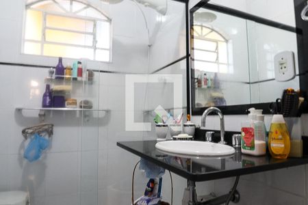 Casa para alugar com 224m², 4 quartos e 5 vagasBanheiro Social 