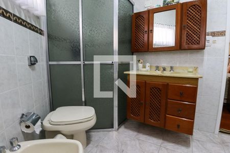 Casa para alugar com 224m², 4 quartos e 5 vagasBanheiro suíte 3