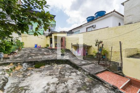 Casa à venda com 400m², 3 quartos e 2 vagasQuintal