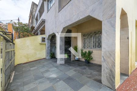 Casa à venda com 400m², 3 quartos e 2 vagasVaranda da frente