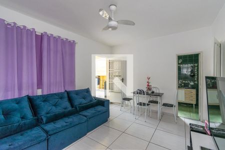 Sala 2 (2º andar) de casa à venda com 3 quartos, 400m² em Olaria, Rio de Janeiro