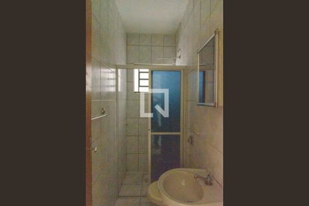 Banheiro de casa para alugar com 1 quarto, 50m² em Jardim Ipaussurama, Campinas