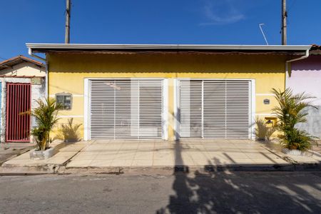 Casa à venda com 144m², 4 quartos e 3 vagasFachada