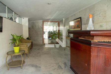 Hall de Entrada de apartamento para alugar com 1 quarto, 61m² em Barra, Salvador