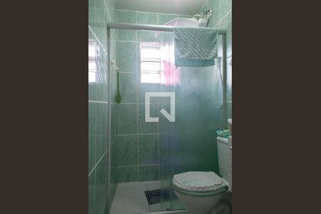 Casa à venda com 221m², 4 quartos e 2 vagas Casa à venda com 221m², 4 quartos e 2 vagasBanheiro casa 1