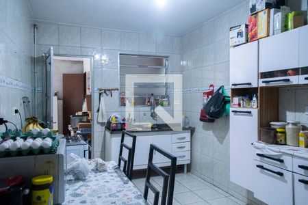 Casa à venda com 221m², 4 quartos e 2 vagas Casa à venda com 221m², 4 quartos e 2 vagasCozinha casa 2