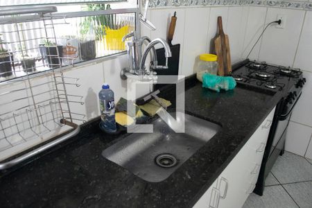 Casa à venda com 221m², 4 quartos e 2 vagas Casa à venda com 221m², 4 quartos e 2 vagasCozinha casa 1