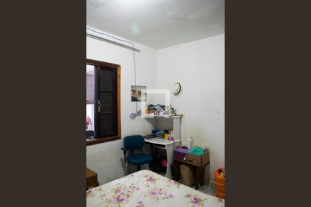 Casa à venda com 221m², 4 quartos e 2 vagas Casa à venda com 221m², 4 quartos e 2 vagasQuarto 1 casa 2