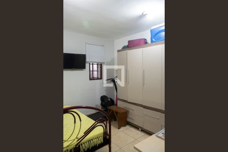 Casa à venda com 221m², 4 quartos e 2 vagas Casa à venda com 221m², 4 quartos e 2 vagasQuarto 2 casa 2