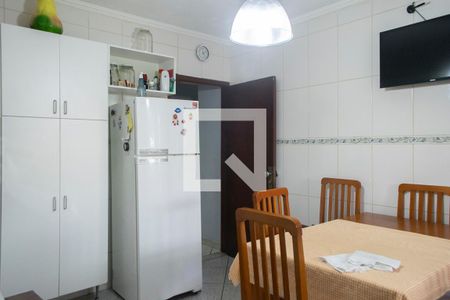 Casa à venda com 221m², 4 quartos e 2 vagas Casa à venda com 221m², 4 quartos e 2 vagasCozinha casa 1