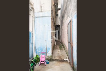 Casa à venda com 221m², 4 quartos e 2 vagas Casa à venda com 221m², 4 quartos e 2 vagasEntrada casa 2