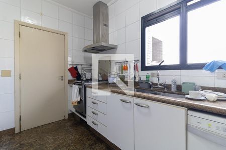 Apartamento à venda com 360m², 5 quartos e 4 vagasCozinha