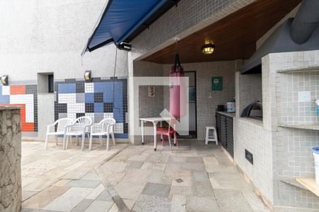 Apartamento à venda com 360m², 5 quartos e 4 vagasÁrea da Piscina e Churrasqueira - Cobertura