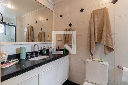 Apartamento à venda com 360m², 5 quartos e 4 vagasBanheiro da Suíte 2