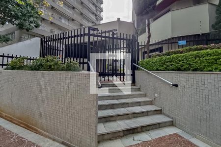 Apartamento à venda com 360m², 5 quartos e 4 vagasFachada