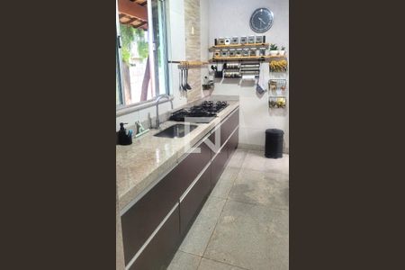 Casa à venda com 3 quartos, 100m² em Trevo, Belo Horizonte