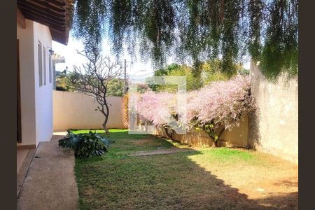 Casa à venda com 100m², 3 quartos e 3 vagas