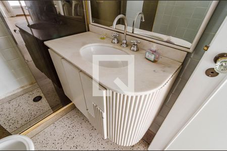 Apartamento à venda com 174m², 3 quartos e 1 vagaBanheiro