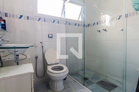 Casa para alugar com 168m², 6 quartos e 4 vagas Casa para alugar com 168m², 6 quartos e 4 vagasBanheiro do quarto 1