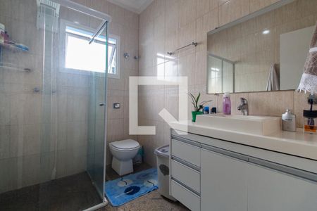 Casa para alugar com 168m², 6 quartos e 4 vagas Casa para alugar com 168m², 6 quartos e 4 vagasBanheiro