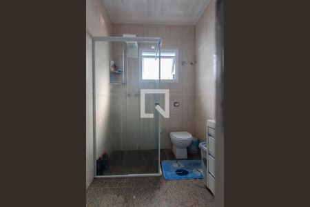 Casa para alugar com 168m², 6 quartos e 4 vagas Casa para alugar com 168m², 6 quartos e 4 vagasBanheiro