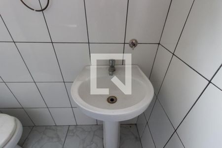 Banheiro de casa para alugar com 1 quarto, 56m² em Cidade Antônio Estevão de Carvalho, São Paulo